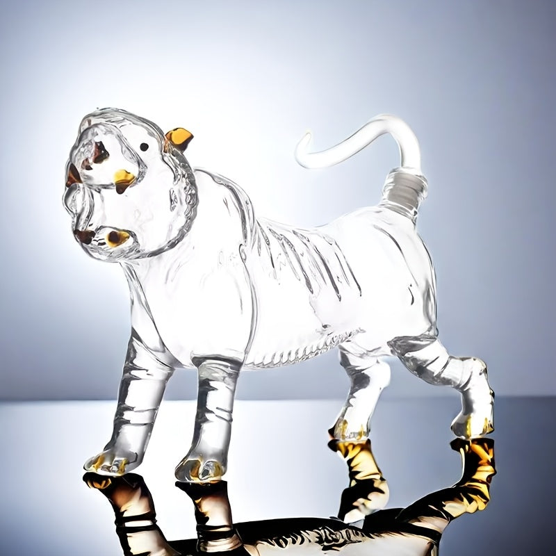 SHOWLU FASHION Glass Tiger decanter with red wine and whiskey sculpture, 3.38oz capacity, featuring a detailed tiger design.