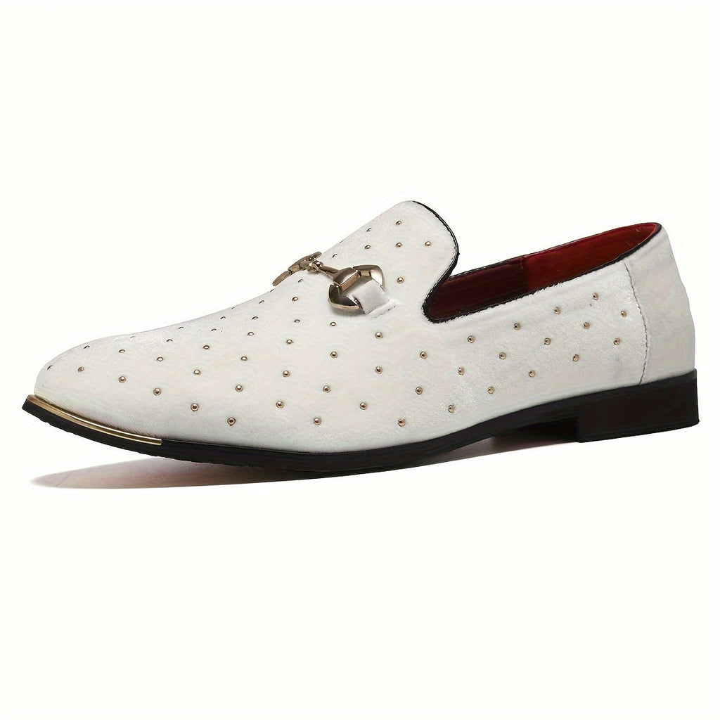 Mens plus size slip-on loafers by SHOWLU FASHION, soft PU leather shoes with sleek design and comfortable fit.