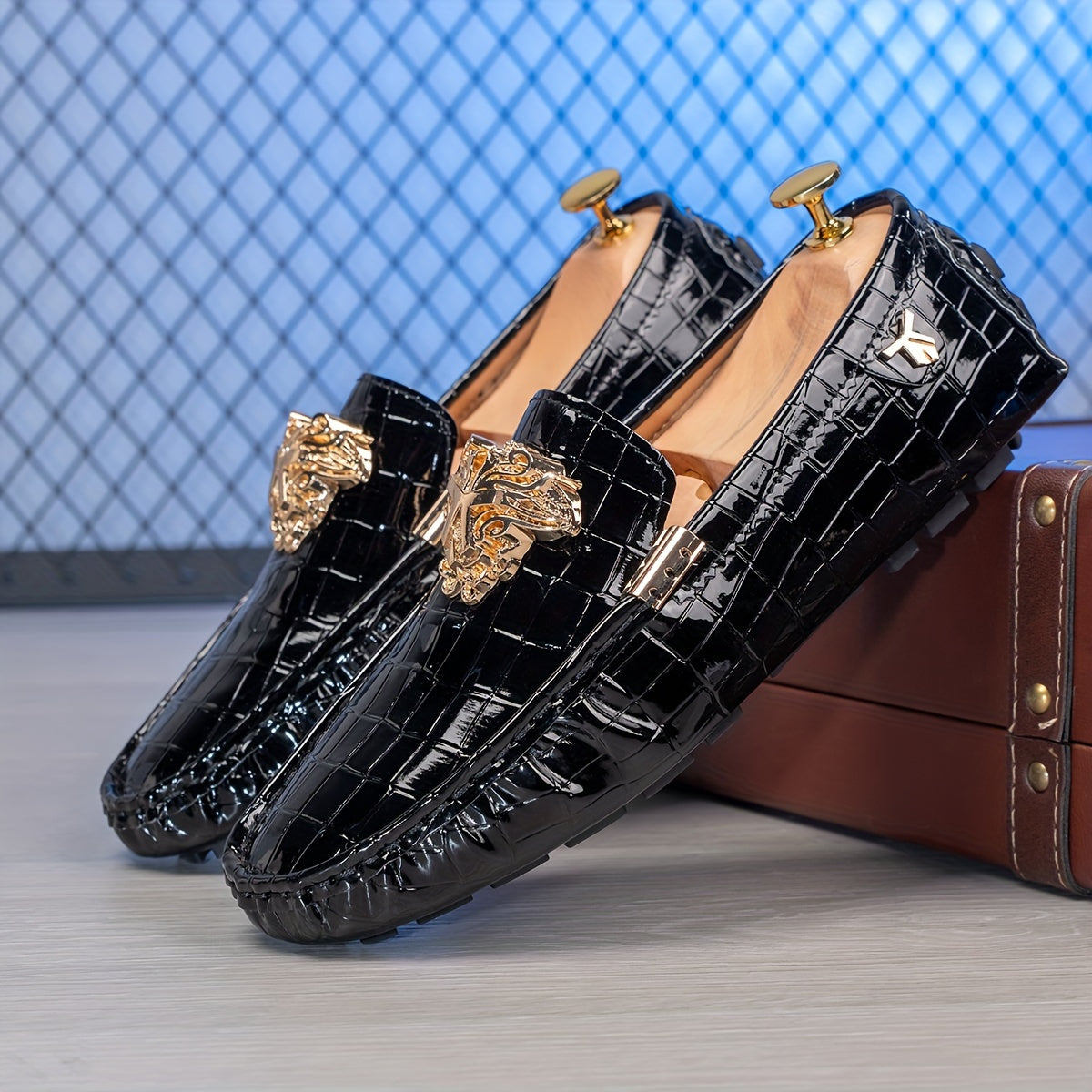 SHOWLU men's casual slip-on loafers with breathable round toe design and PU material for comfortable everyday wear.