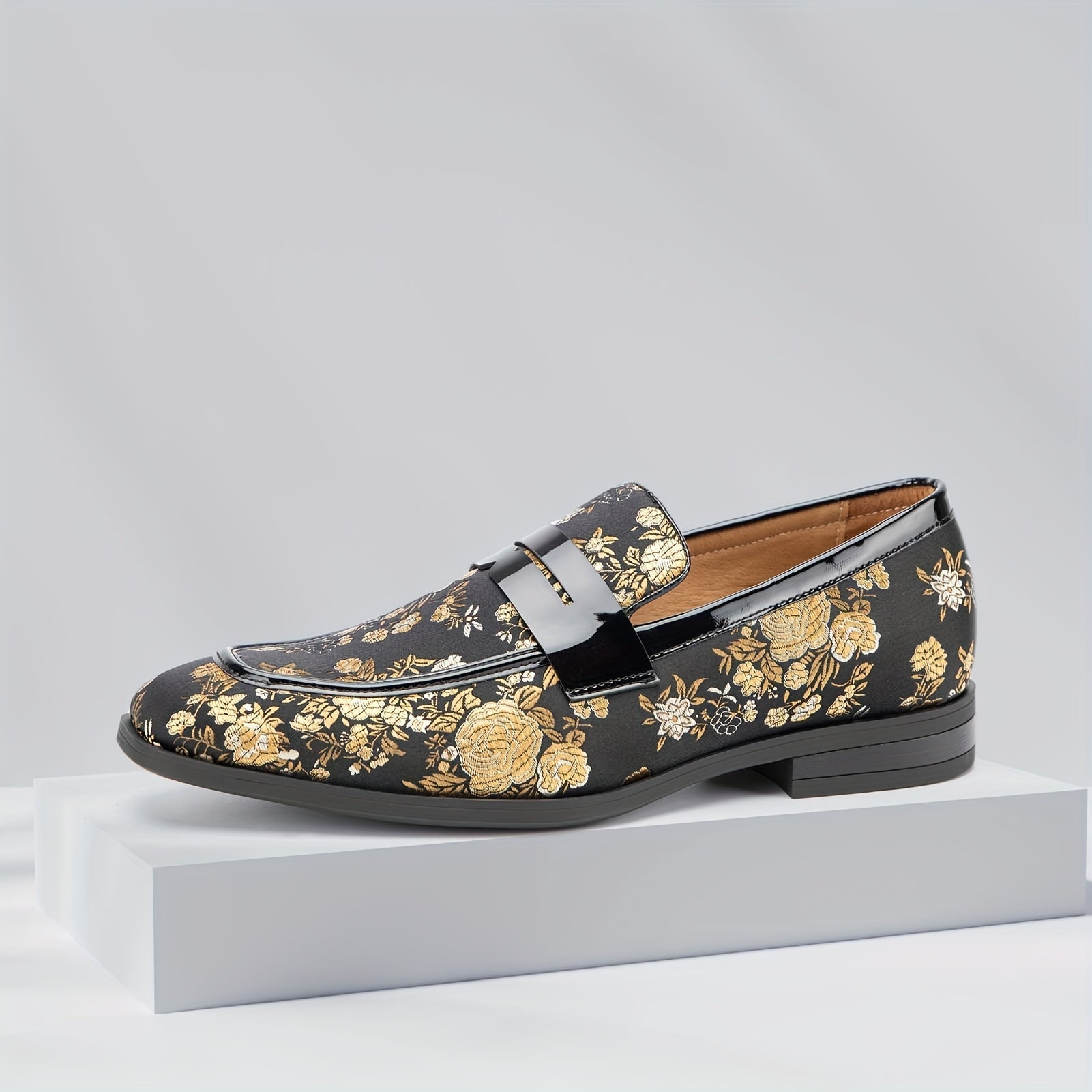 SHOWLU FASHION men's slip-on party shoes made of lightweight PU leather, casual footwear with a sleek design and comfortable fit.