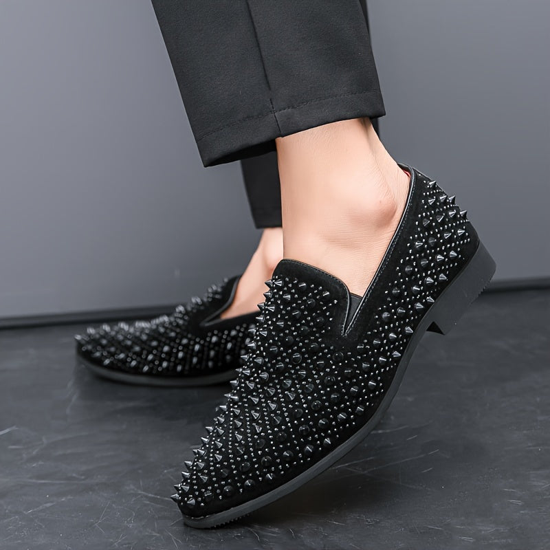 SHOWLU Men's slip-on loafers in breathable PU leather, casual shoes with sleek design and comfortable fit, ideal for everyday wear.