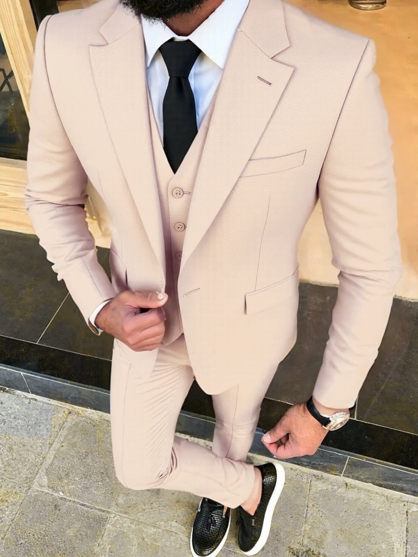 SHOWLU FASHION men's 3-piece formal wedding suit with solid woven tuxedo, including jacket, vest, and trousers, on a mannequin.