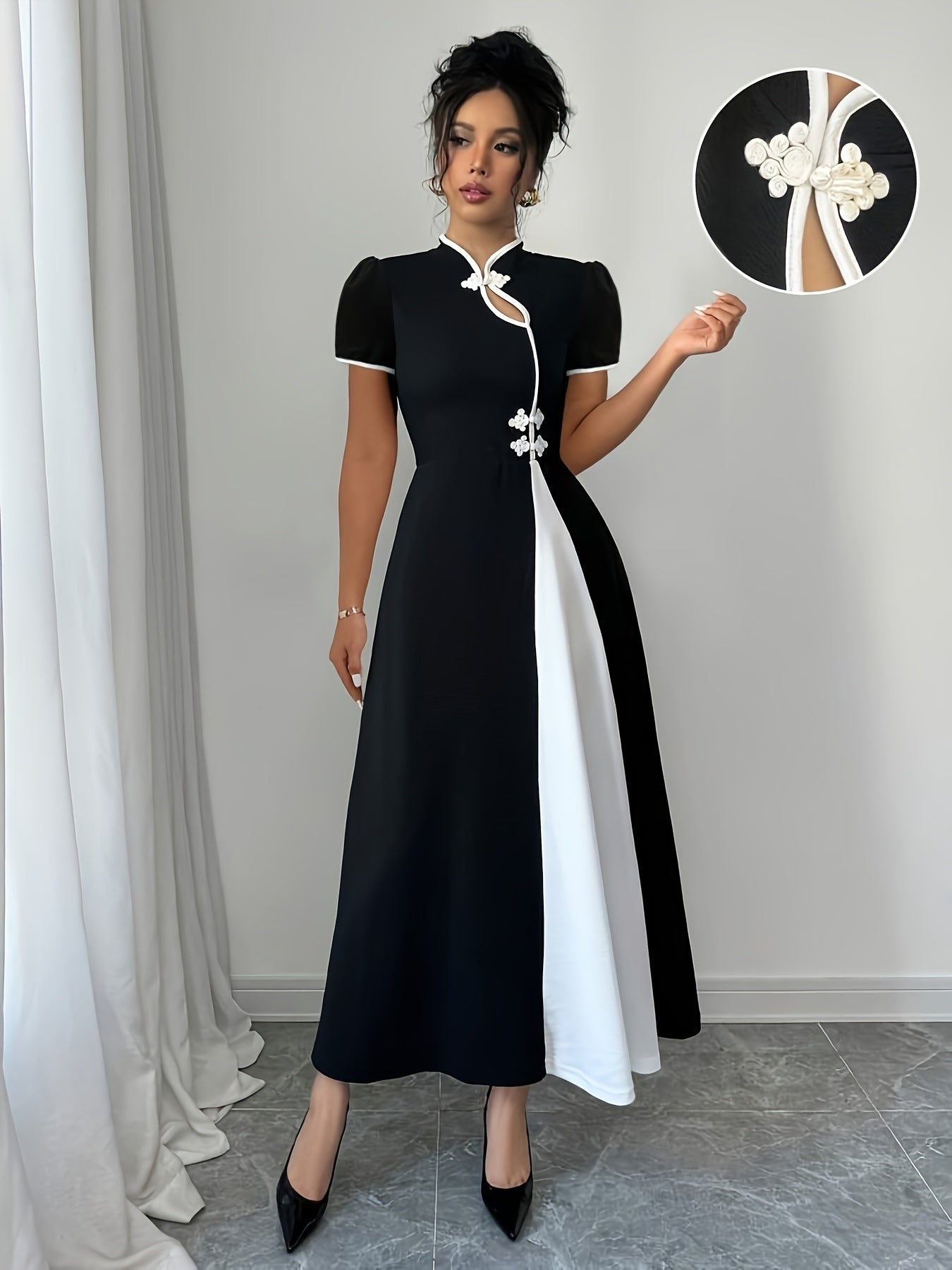 Elegant women's SHOWLU FASHION fitted knit dress with V-neck in solid color, showcasing a stylish and form-fitting design.