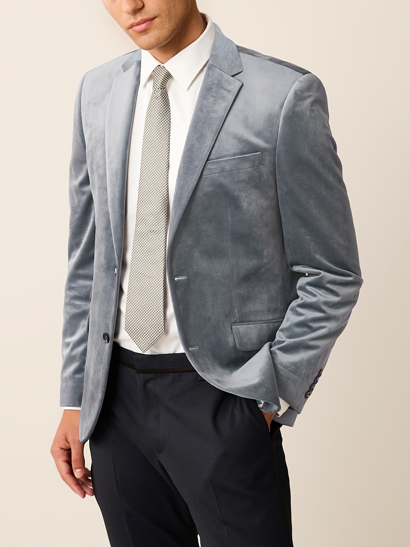 Royal blue velvet men's double-breasted blazer by SHOWLU FASHION STORE, tailored fit with notch lapels and stylish design.