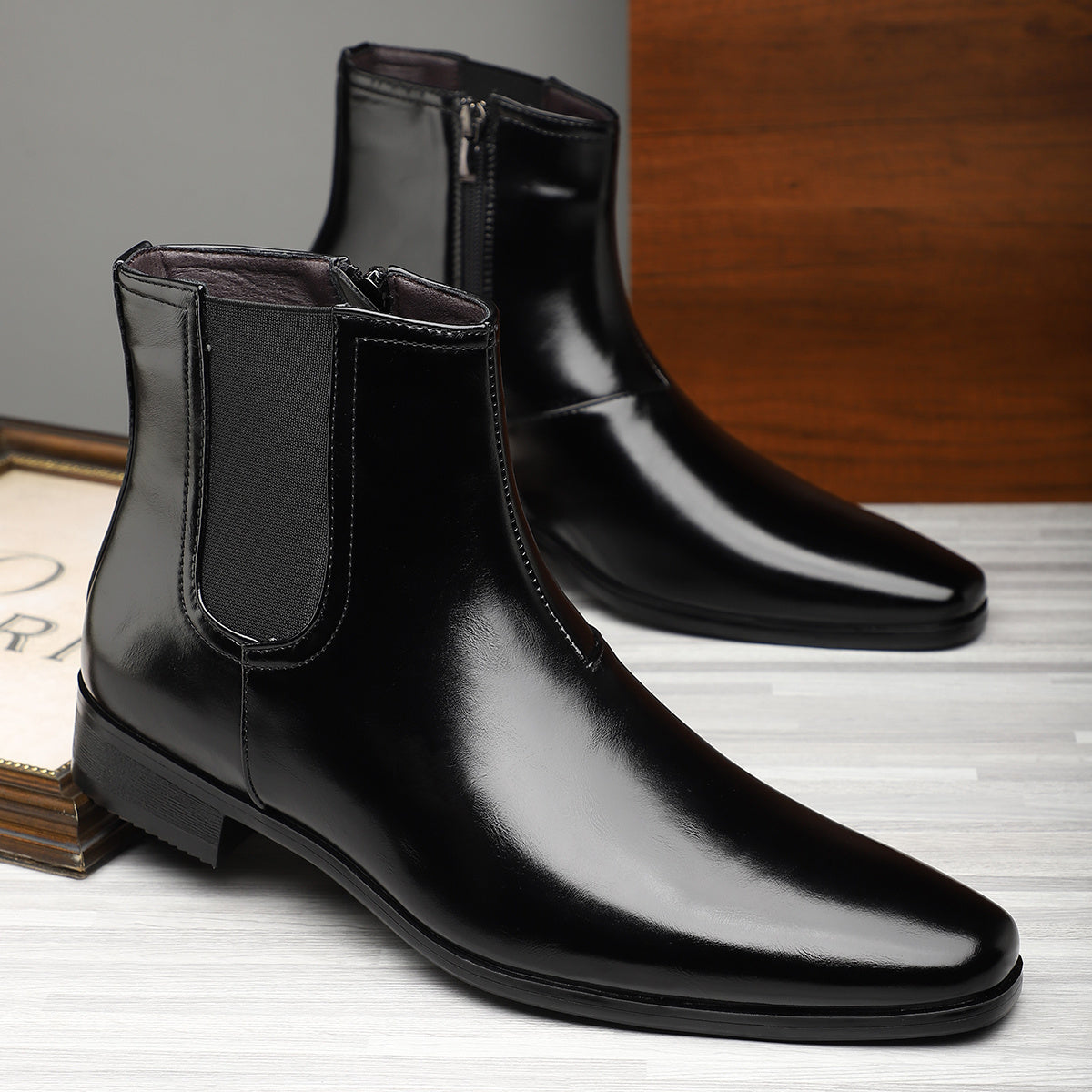 SHOWLU Men's retro brown ankle boots with side zipper, made of PU leather, stylish men's footwear for casual or dress wear.