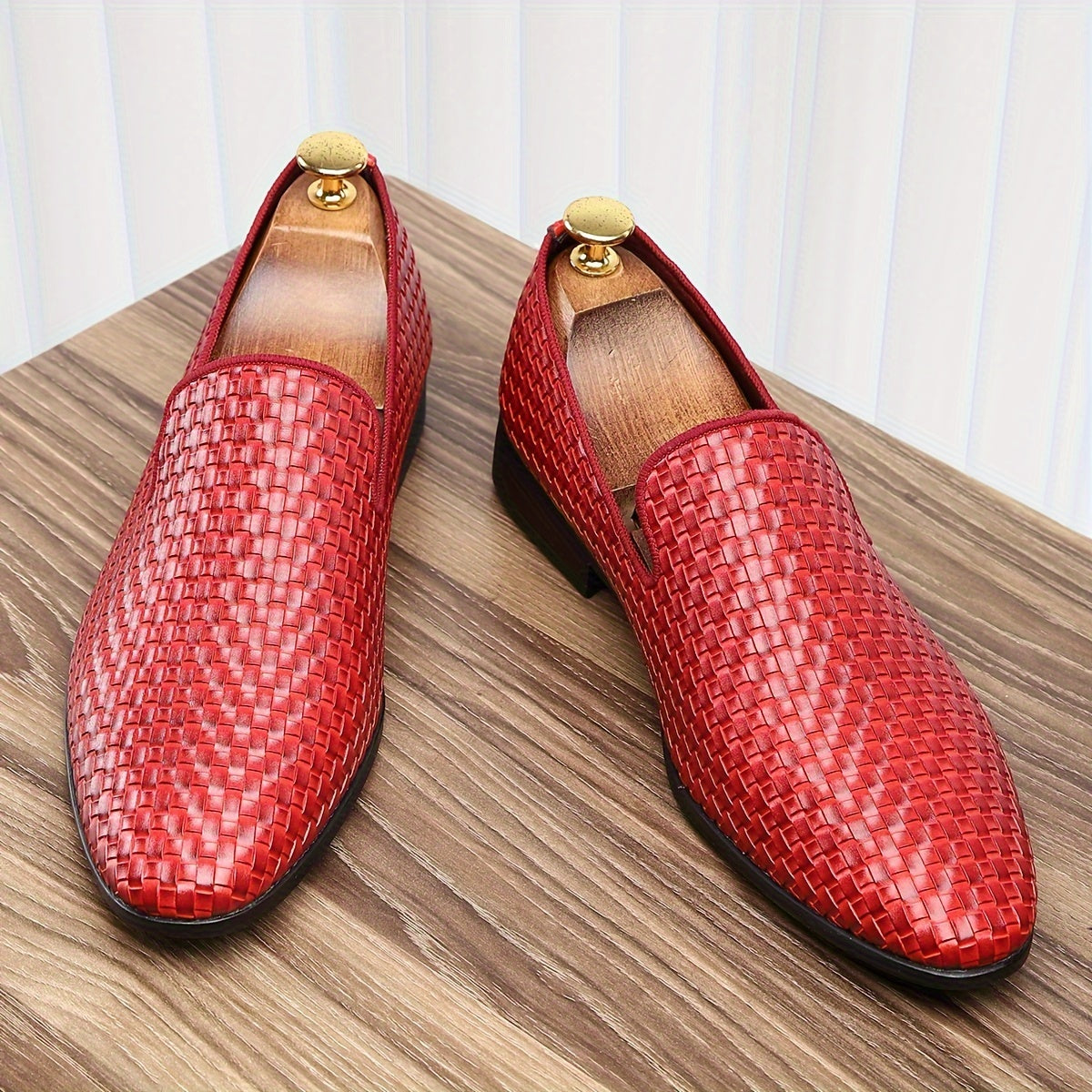 SHOWLU Men's black and gold woven PU loafers, comfortable driving shoes with stylish design and slip-on style.