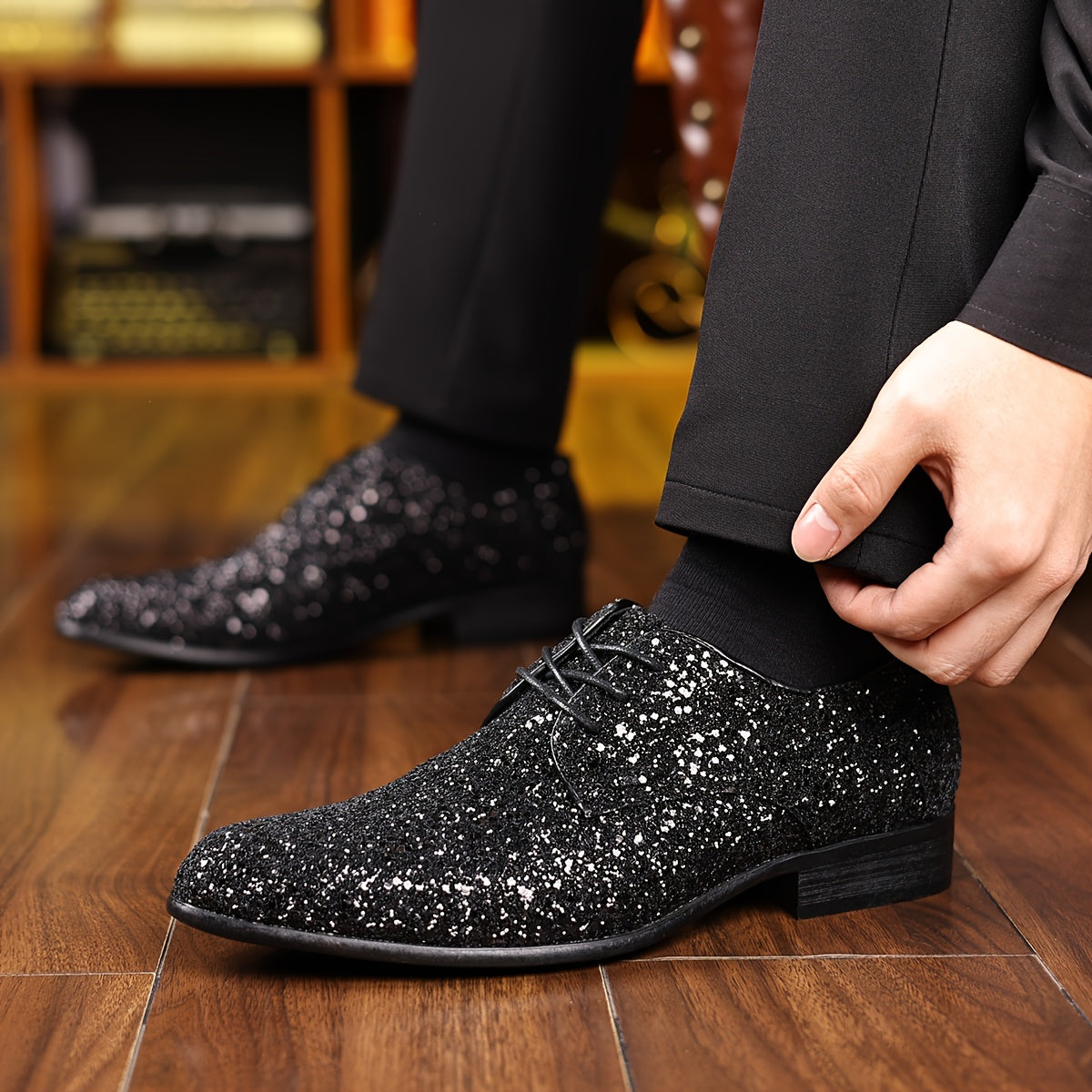 SHOWLU FASHION glitter pointed toe casual shoes in shiny solid color, stylish footwear with a sleek, fashionable look.