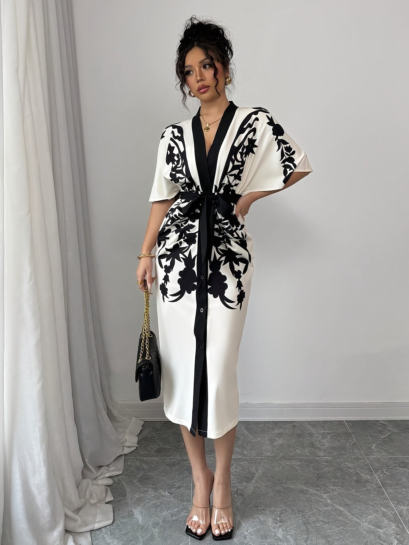 SHOWLU FASHION women's V-neck front tie printed summer dress, slim fit and stylish, shown on a model with floral patterns.