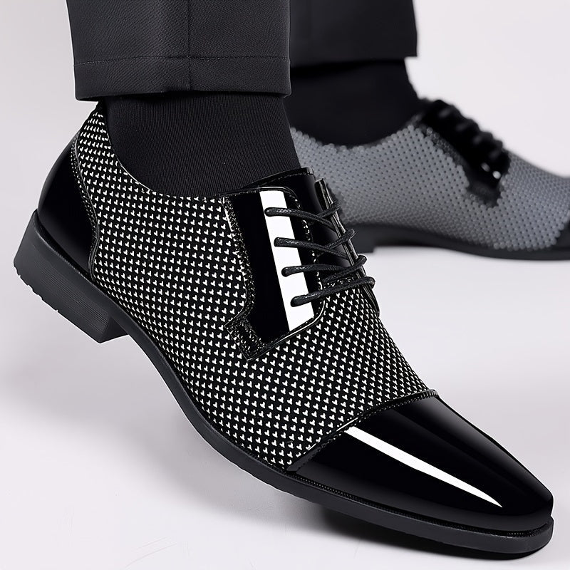 Black and white SHOWLU men's Oxford dress shoes in PU leather with lace-up design, stylish and formal footwear.