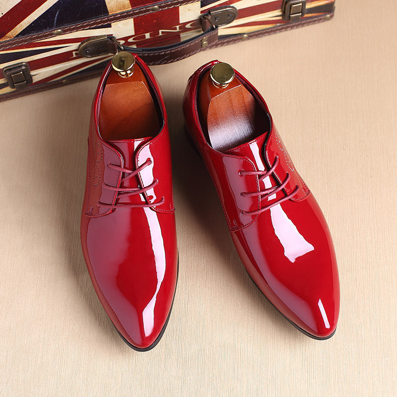 Black men's leather slip-on dress shoes by Smart General, stylish business casual leather shoes for men.