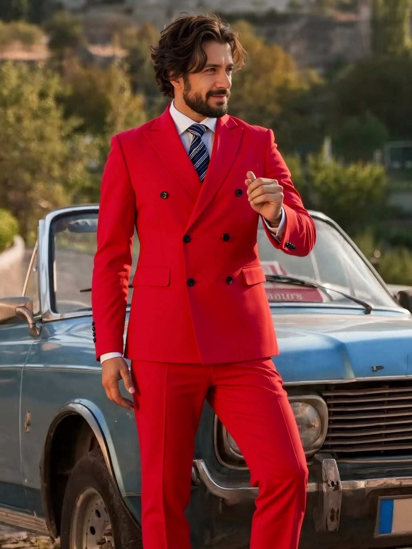 SHOWLU Men's double-breasted slim fit tuxedo suit with peak lapel, tailored for formal events, includes matching jacket and trousers.