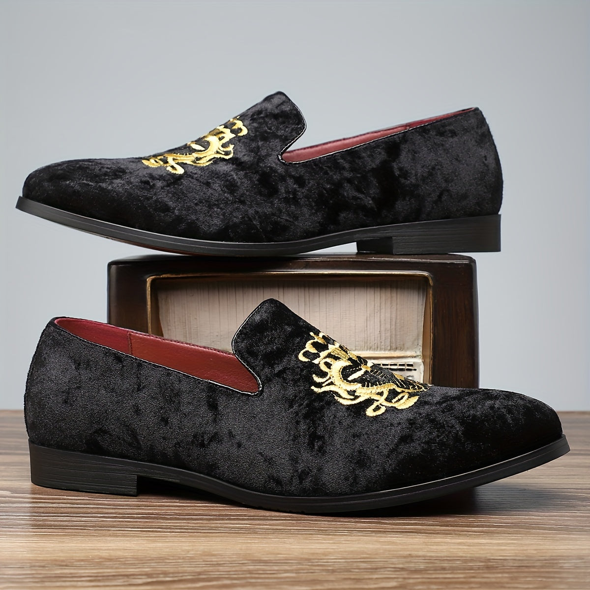 SHOWLU FASHION casual loafers in solid color, low top slip-on shoes with comfortable design and stylish appearance.