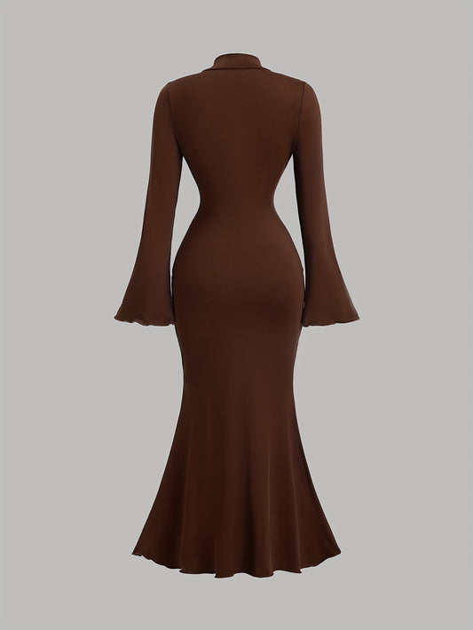 Elegant Long-Sleeve Mermaid Dress with a High Collar And Bow Tie, Fitted for Gatherings And Accentuating Curves.
