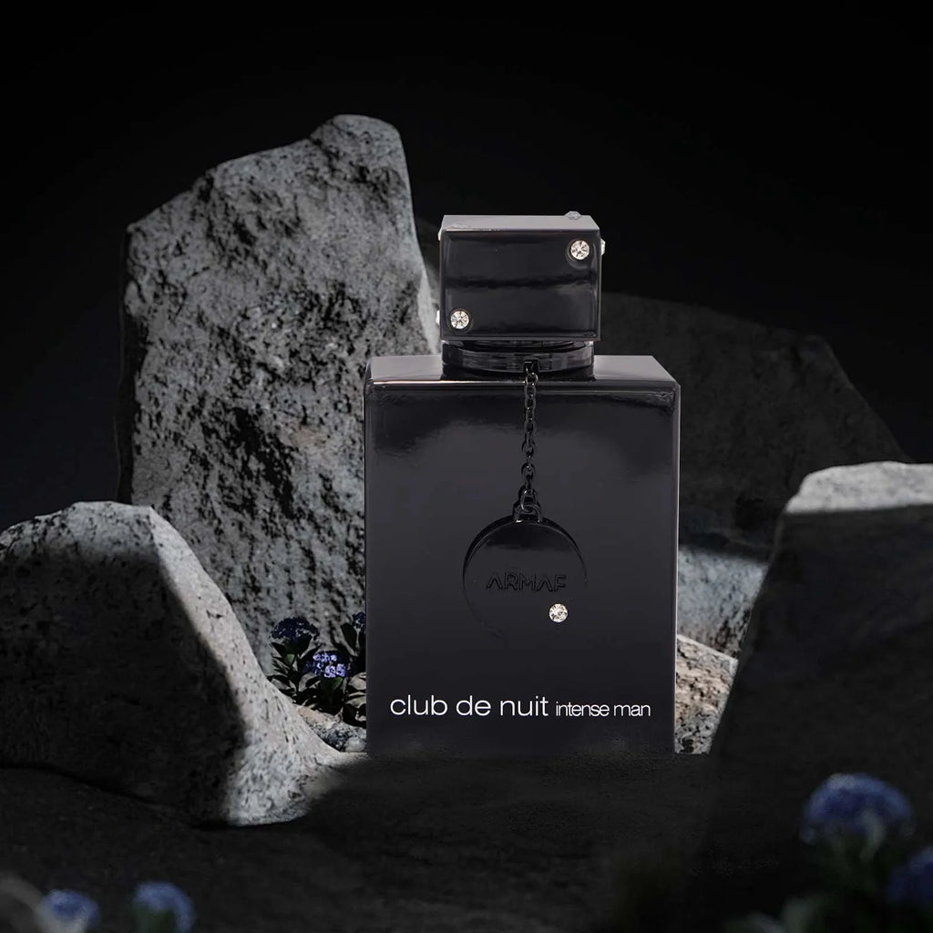 Armaf Club de Nuit Intense Man woody floral Eau de Toilette 3.4oz bottle, sleek design with a silver cap and vibrant label.