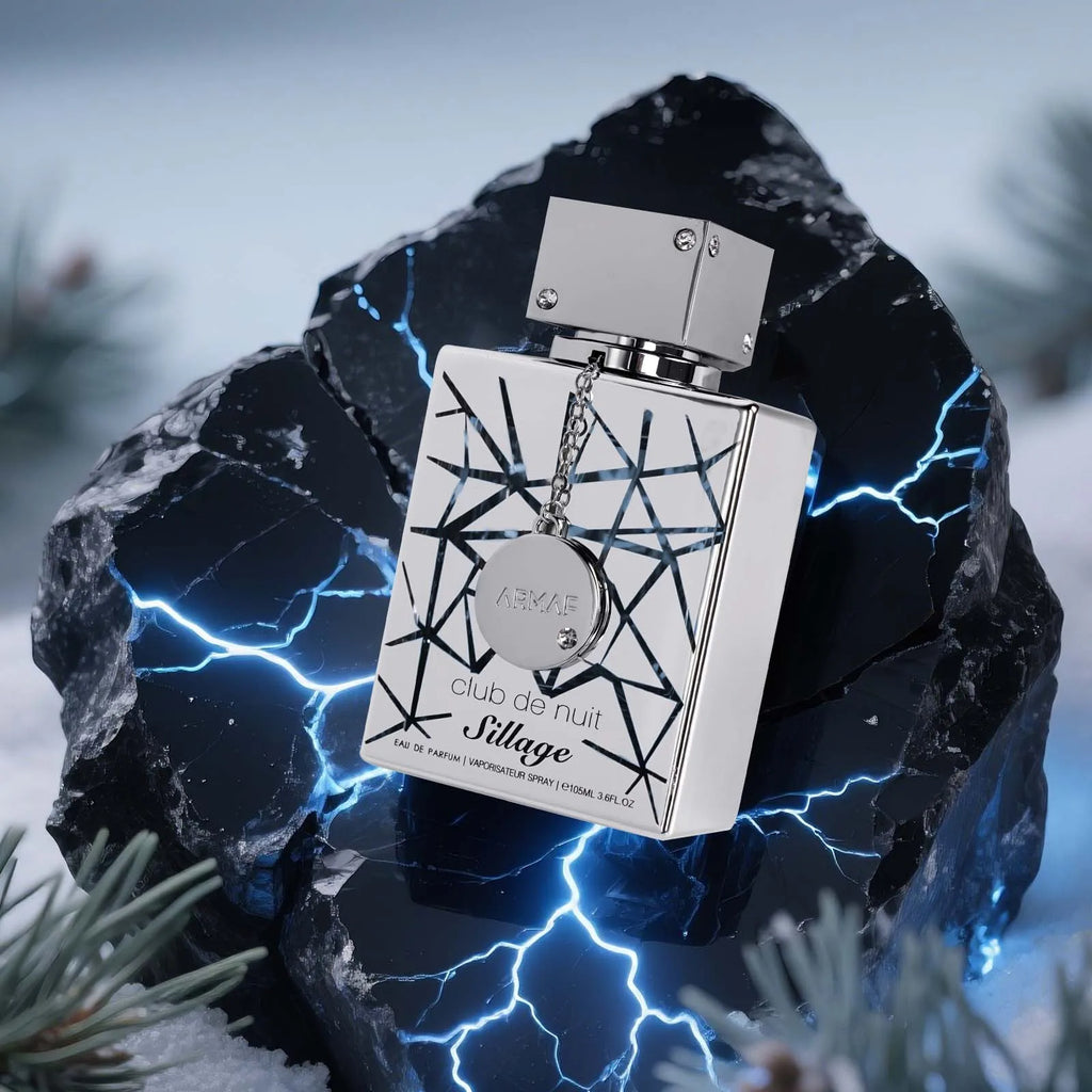 Unisex Armaf Club De Nuit Sillage Eau de Parfum bottle with sleek design, 3.6 oz, showcasing the fragrance's elegant packaging