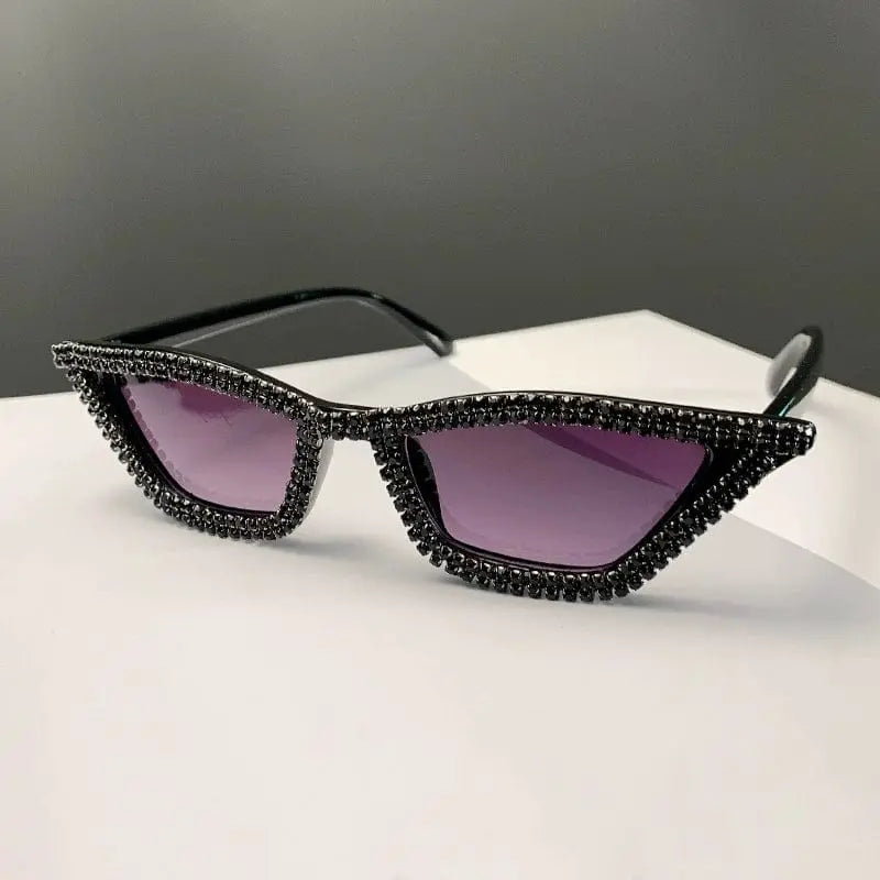 Showlu Fashion women's cat eye sunglasses with butterfly frame, minimalist and fashionable design, American-style sunshade eyewear