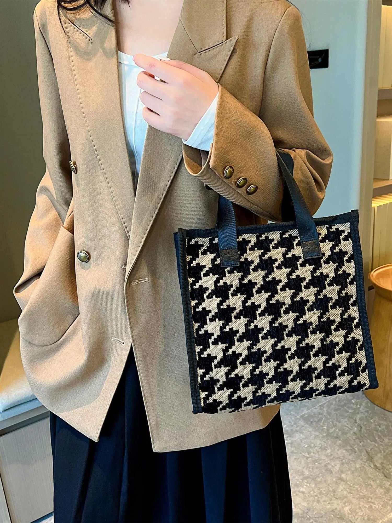 Showlu Fashion houndstooth tote bag with large polyester design, ideal for work or casual carry, featuring shoulder strap and spacious interior.