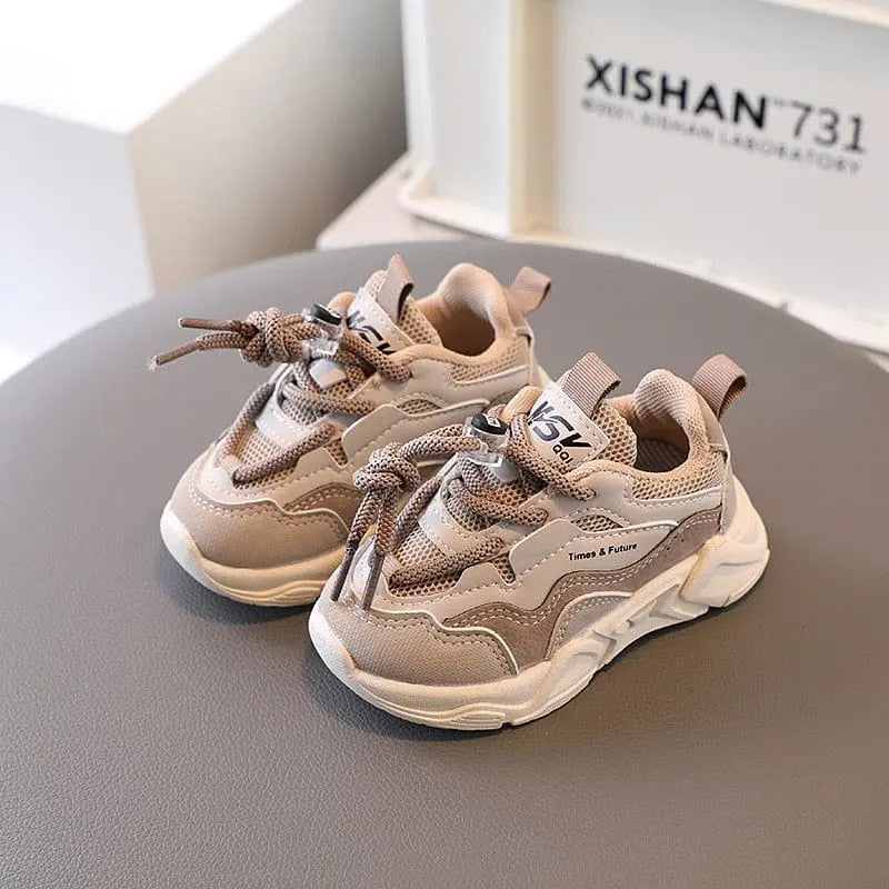 Kids breathable air mesh running shoes, unisex sports sneakers with colorful design, lightweight and comfortable for active children.