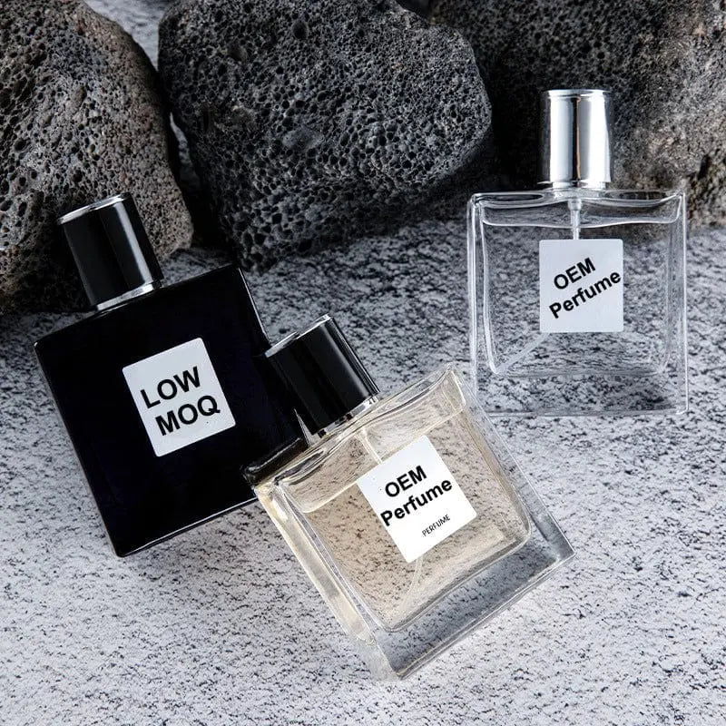 Showlu Arabic Oud perfume oil for men, long-lasting cologne with rich oud scent, shown in a sleek bottle on a white background.