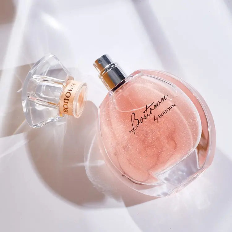 Showlu Millionaire Cosmetic Perfume bottle with sleek design, showcasing the custom wholesale fragrance product.