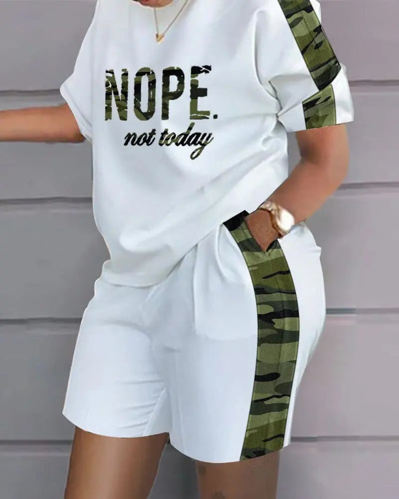 Showlu Fashion women's 2-piece sweatshirt set with loose T-shirt and hot pants, perfect for casual summer wear