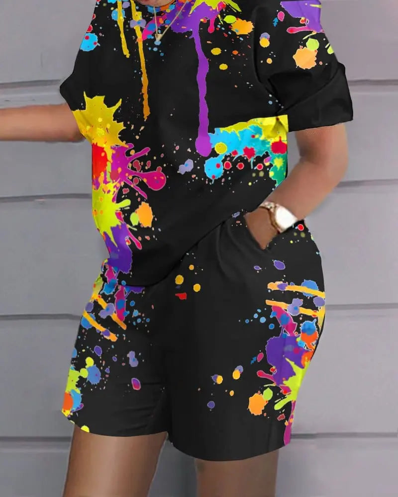Showlu Fashion women's 2-piece sweatshirt set with loose T-shirt and hot pants, stylish summer casual outfit for women.