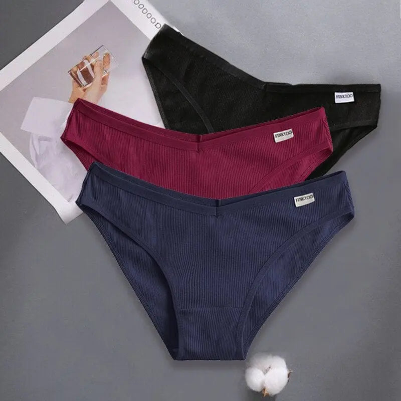 FINETOO women's cotton lace panties 3-pack, low-rise sexy briefs in assorted colors, comfortable women's underwear from Showlu Fashion