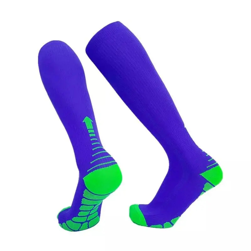 Black compression socks for men and women, designed for running and football, providing anti-fatigue pain relief and support.