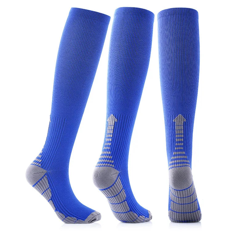 Black compression socks for men and women, designed for running and football, providing anti-fatigue and pain relief.