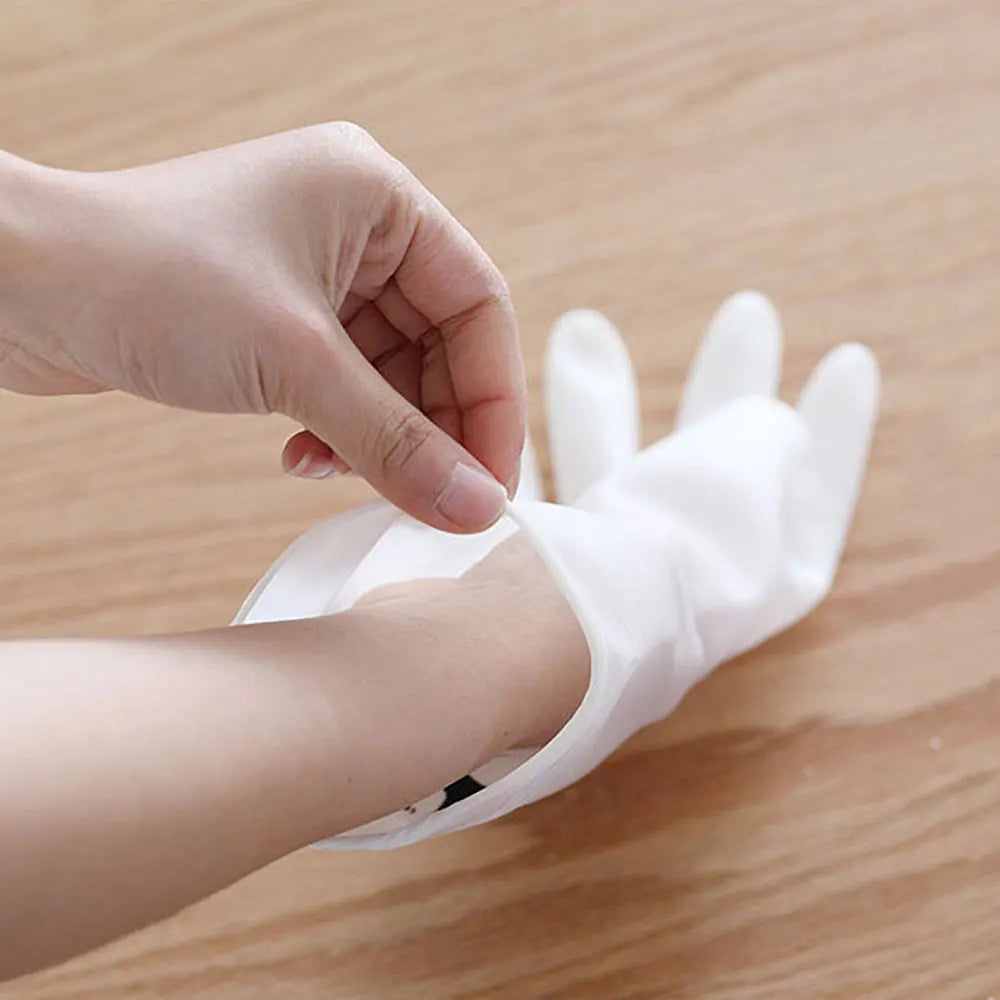 Showlu Smart General silicone dishwashing scrubber gloves, flexible and durable for kitchen cleaning tasks.