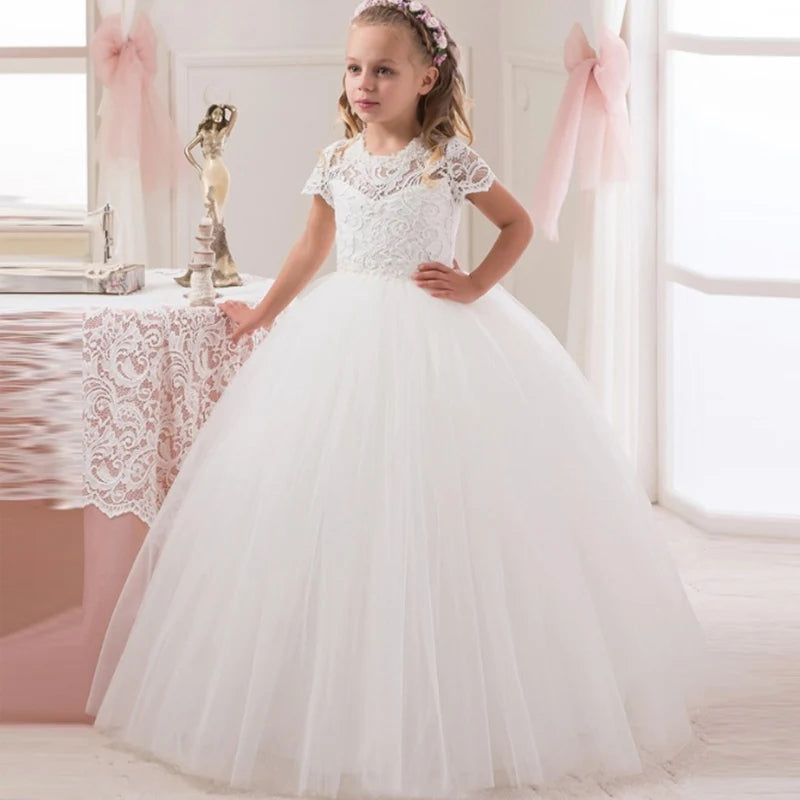 White flower girl dress with lace appliqué and beaded details, perfect for first communion, by Gdybao from Showlu Fashion Store.