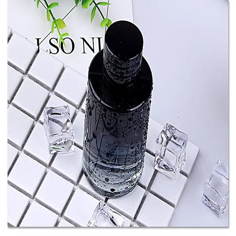 Showlu men's perfume bottle with 100ml size, showcasing a pure and woody fragrance for long-lasting scent.