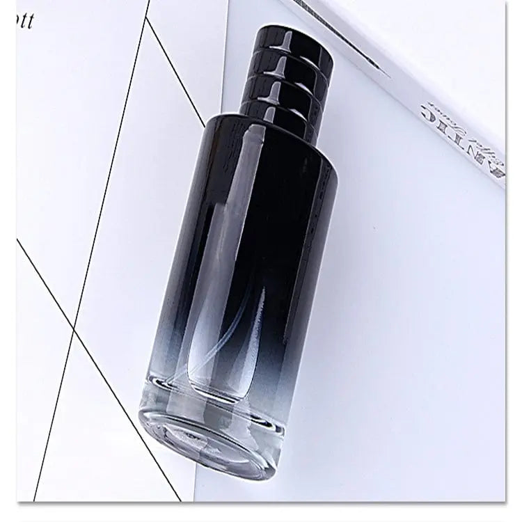 Showlu men's perfume bottle, 100ml, featuring a long-lasting pure and woody fragrance, with sleek design and elegant packaging