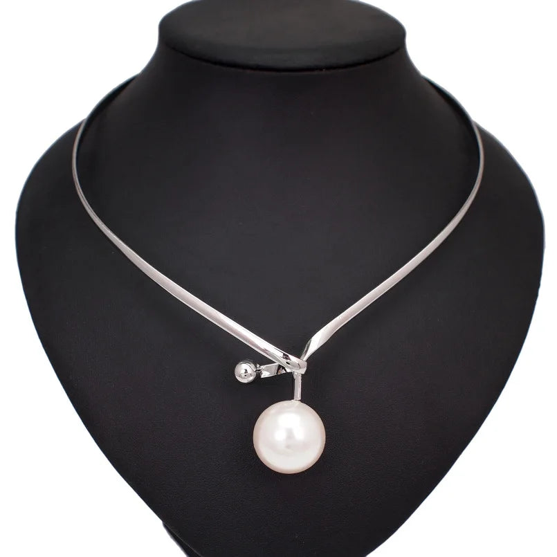MANILAI Simple Alloy Torques Choker Simulated Pearl Pendants Necklaces For Women Statement Collar Necklace Fashion Trend Jewelry