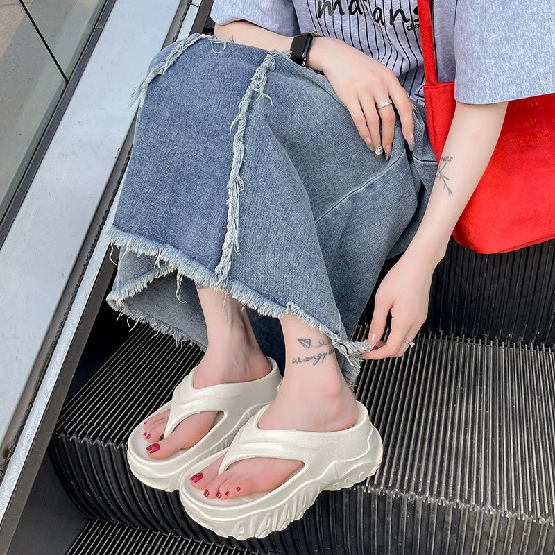 SHOWLU Women's thick bottom summer flip-flops with soft EVA soles, designed for comfortable beach and casual wear.