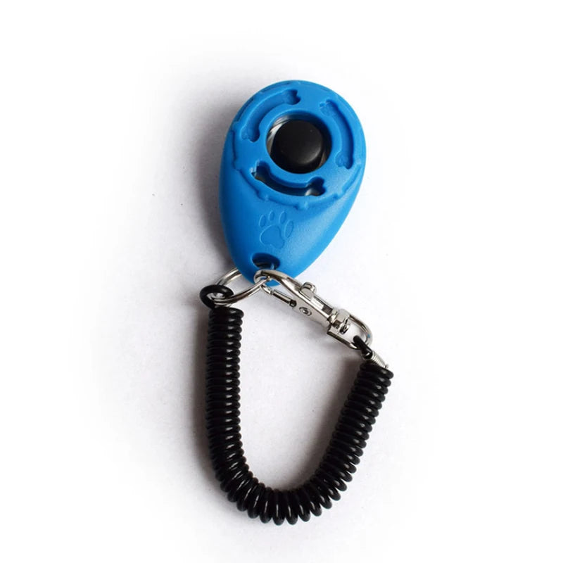 Showlu Smart General pet training clicker in black with a metal keyring for training and behavioral reinforcement.