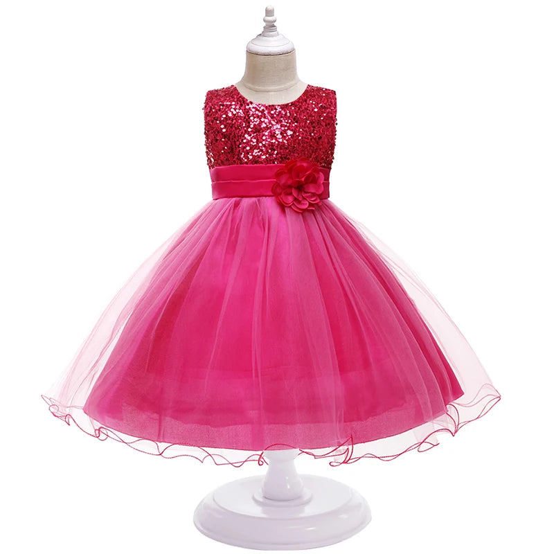 Girl's flower sequins dress by Showlu Fashion, suitable for Christmas, Halloween, or birthday parties, in tutu style for kids 3-10 years.