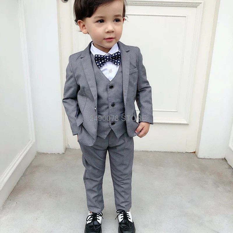 Luoobeibei boys 3-piece wedding suit with tuxedo jacket, shirt, and pants, kids formal tuxedo set in black and white.