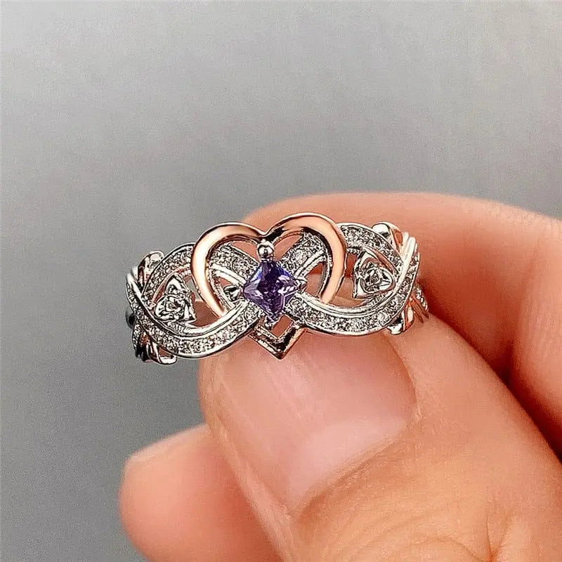 Huitan Women's Heart Ring with romantic rose flower design and cubic zirconia accents, wedding and engagement jewelry.