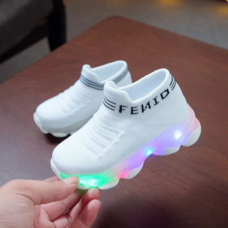 Kids LED light-up sneakers by Momoyukie with mesh slip-on design, luminous sport shoes for boys and girls, Showlu Fashion.