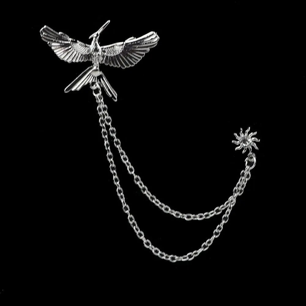 Anel Demosthene Dragon lapel pin with retro tassel chain, suited for men's suit or dress shirt collar accessories.