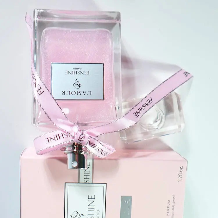 Showlu Long Lasting Oud Parfum bottle, authentic Arabian perfume for men and women, with elegant design and rich oud scent.