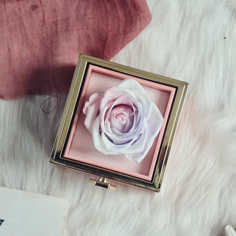 Showlu Fashion Store proposal ring box with elegant jewelry case for Qixi girlfriend gift, featuring a stylish and compact design.