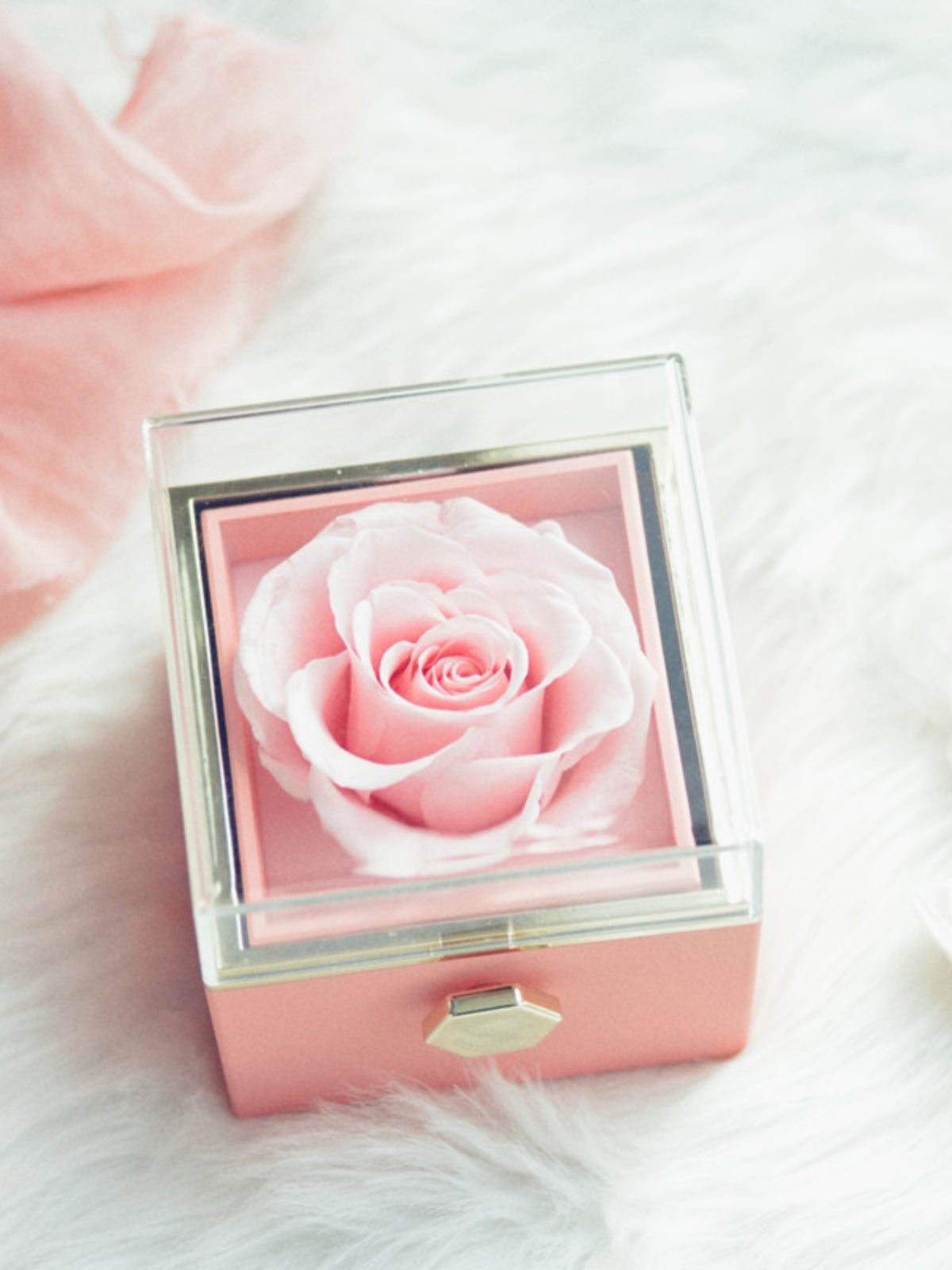 Showlu Fashion Store proposal ring box with jewelry case, ideal for Qixi girlfriend gifts, featuring elegant design and secure display.
