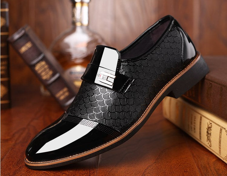 Black patent leather men's Derby shoes by SHOWLU FASHION STORE, featuring a sleek, formal design for business occasions.
