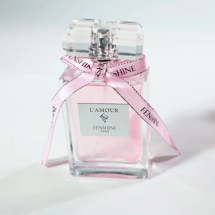 Showlu long-lasting perfume for women in a sleek bottle, featuring a high-quality private label fragrance from Showlu Fashion Store.