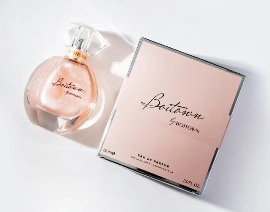 Showlu Long Lasting Men's Perfume bottle, professional designer fragrance with elegant packaging, ideal for stylish, sophisticated men.