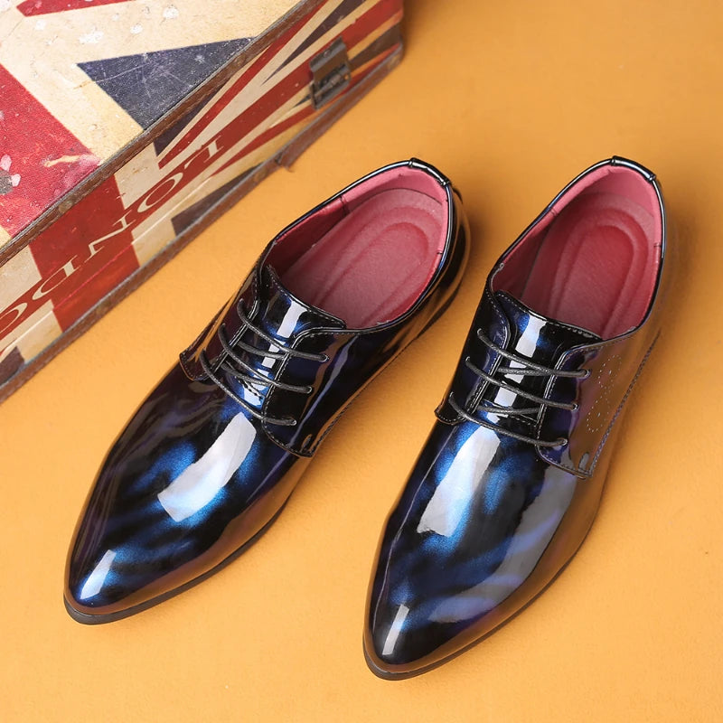 Wine red patent leather men's oxford shoes with pointed toes, lace-up design, suitable for formal weddings and business occasions.