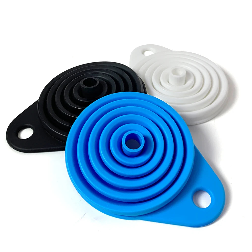 Showlu Smart General collapsible funnel set with multiple sizes, made of flexible, space-saving silicone for easy pouring and storage.