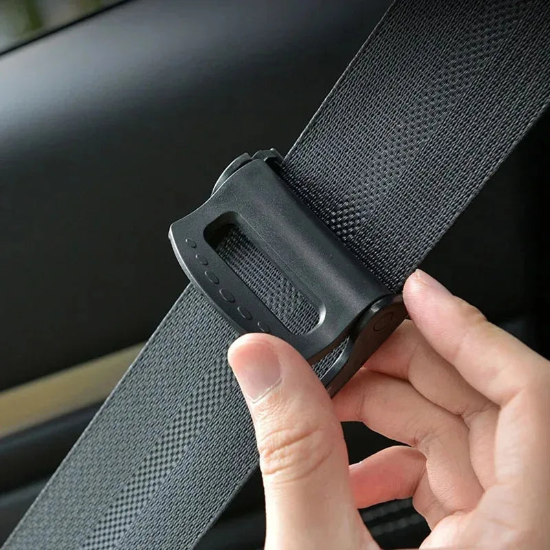 Showlu Smart General car seatbelt adjuster with adjustable strap and buckle, designed for a comfortable and secure fit.